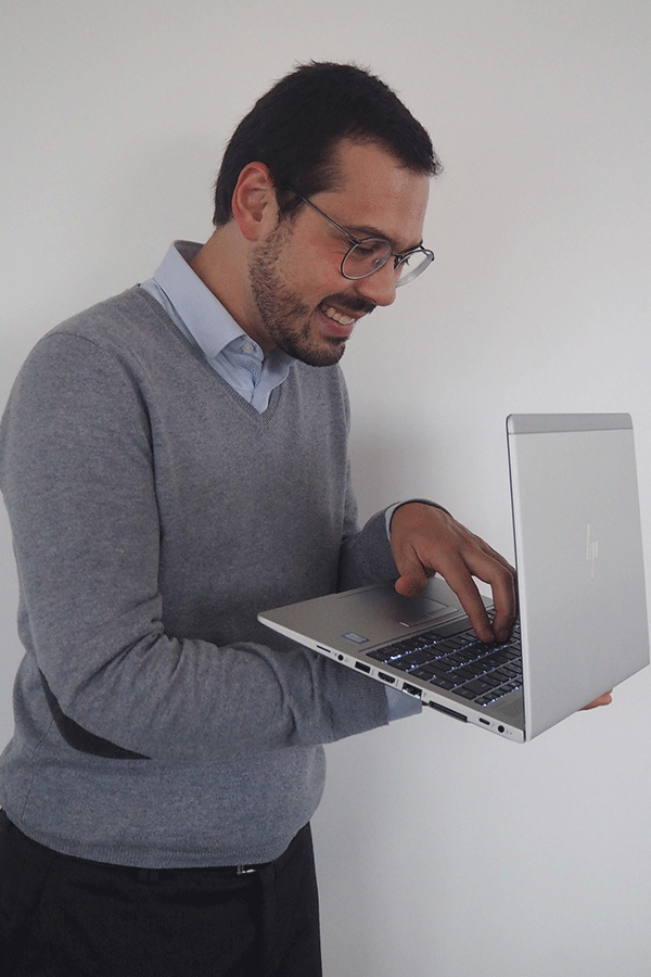 Man using a computer